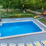 Marija, A Charming Pet Friendly Amidst Nature Holiday home *